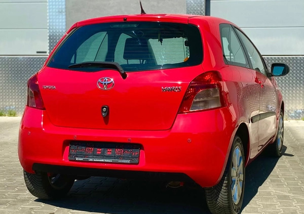 Toyota Yaris cena 11900 przebieg: 137300, rok produkcji 2009 z Pisz małe 232